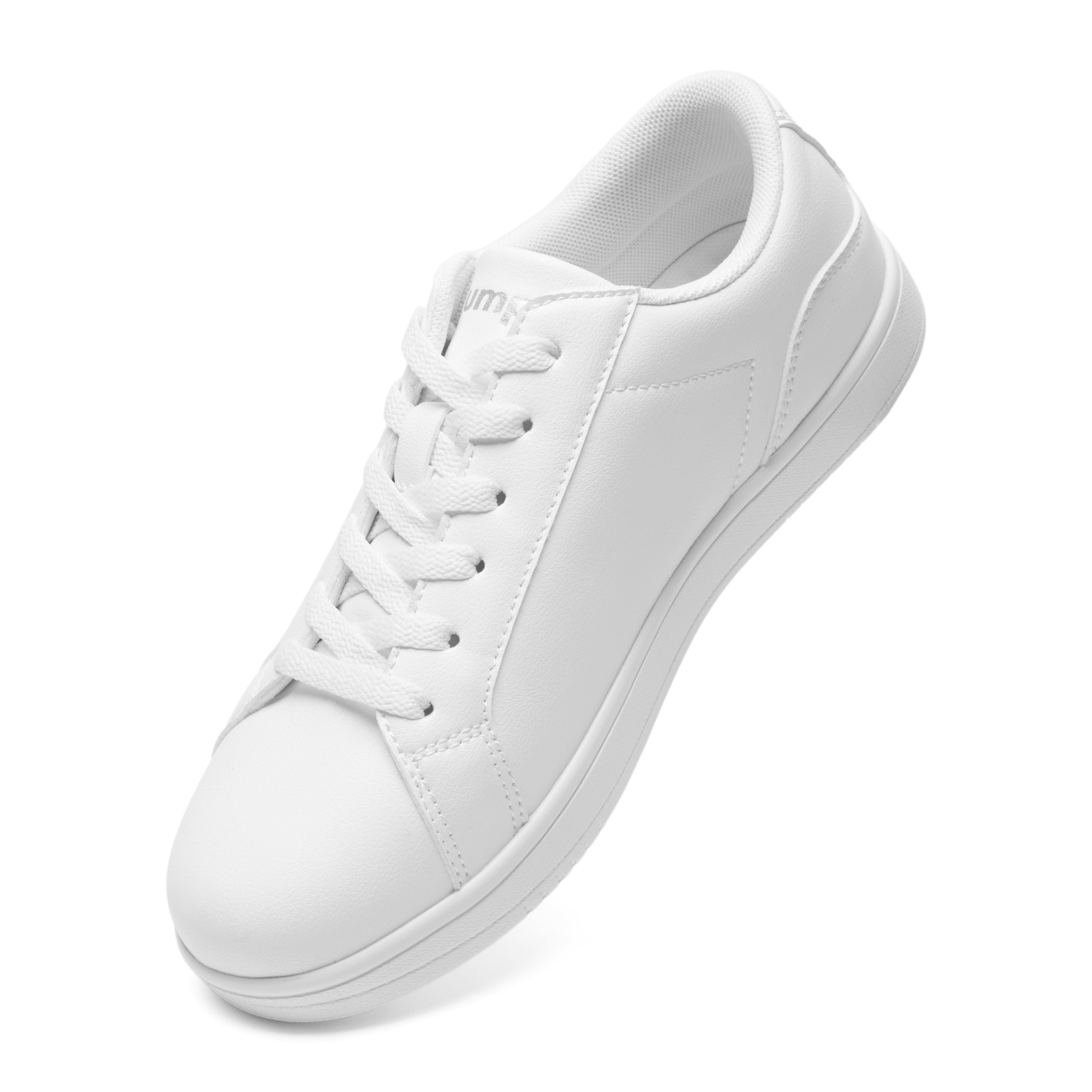 1533 LA Dance Sneaker in Weiss von Rumpf, geschnürt, schräge Draufsicht auf schlichtem weißem Untergrund.